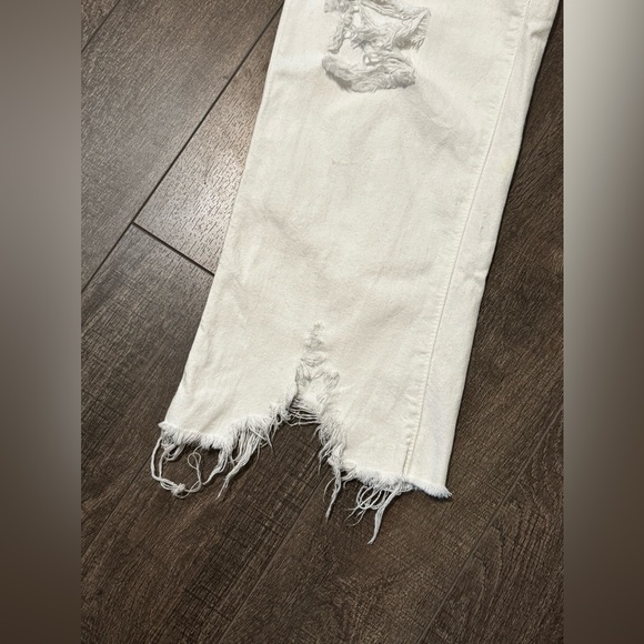 Denimist White Distressed Cropped Jeans - Picture 4 of 11